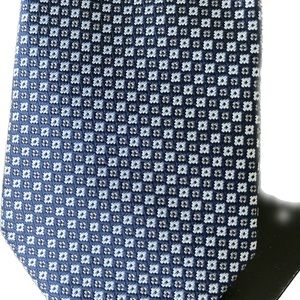 Silk tie in navy blue with small checker pattern